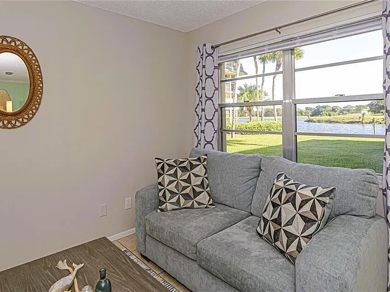 36 Vista Gardens Trl #103 — Photo 5
