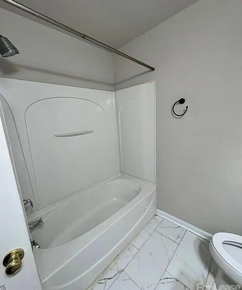 2536 Bardwell Ave NW — Photo 10