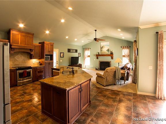 4th image of 3 Sidlaw Hills Cir