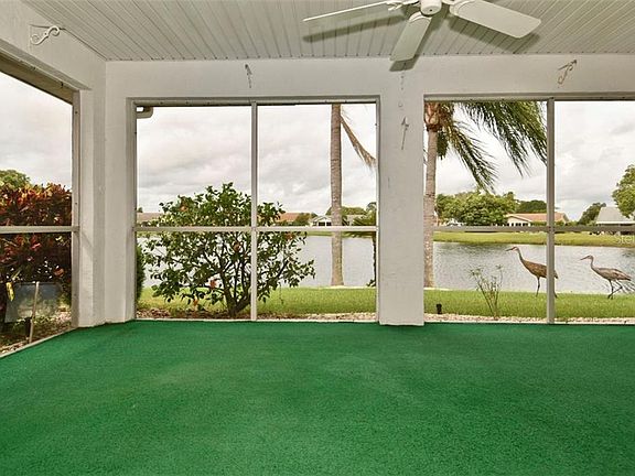 5th image of 102 Silverbell Ct