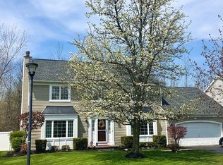 42 Redspire Way, East Amherst, NY 14051