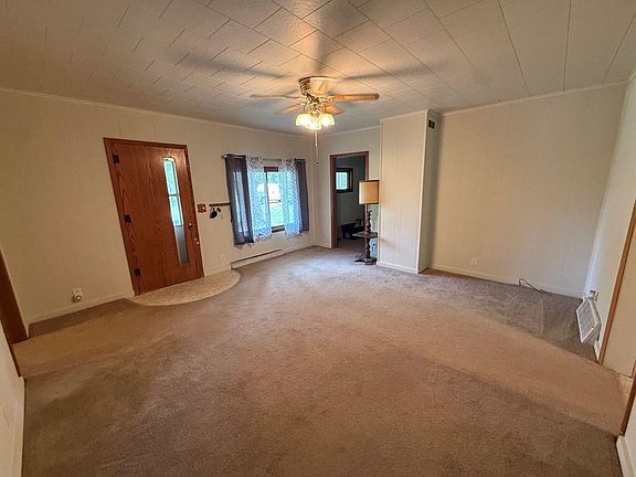 3rd image of N4547 Broadway St