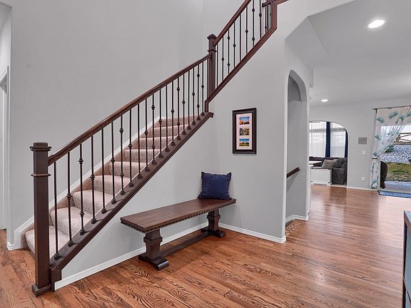 3rd image of 8618 Moorland Ln