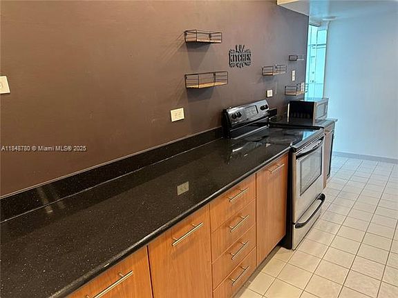 5th image of 6039 Collins Ave #Cu-826