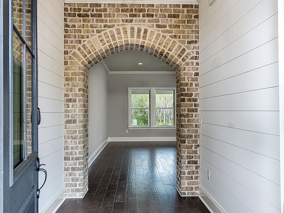 Representative plan. Finishes and upgrades may vary