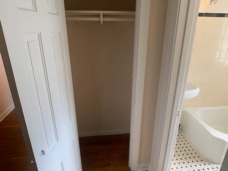 2828 Thornhill Rd #302B — Photo 10