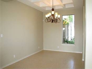 4th image of 410 11th St
