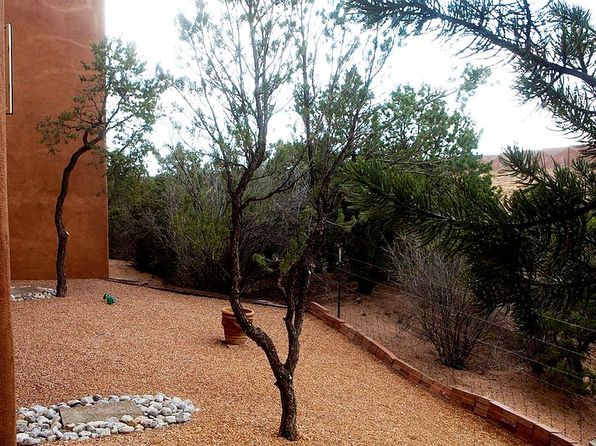 340 1/2 Calle Loma Norte