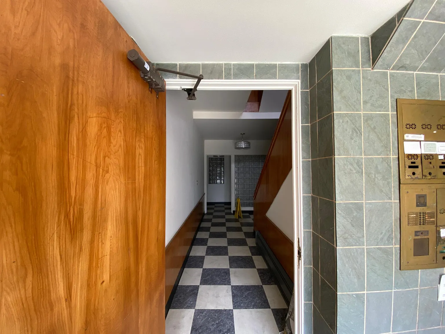 345 Logan St SE — Photo 4