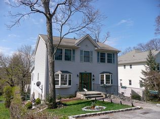 139 Marietta Ave, Hawthorne, NY 10532