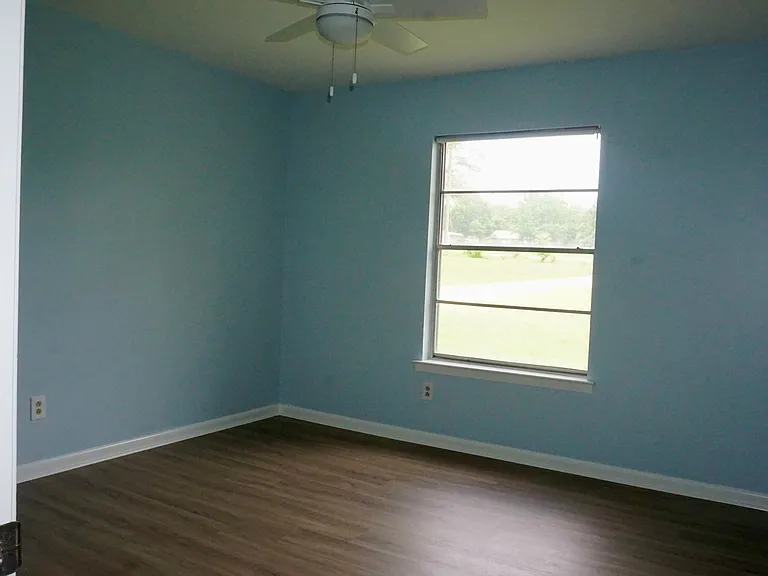 852 Hoyt Rd — Photo 15