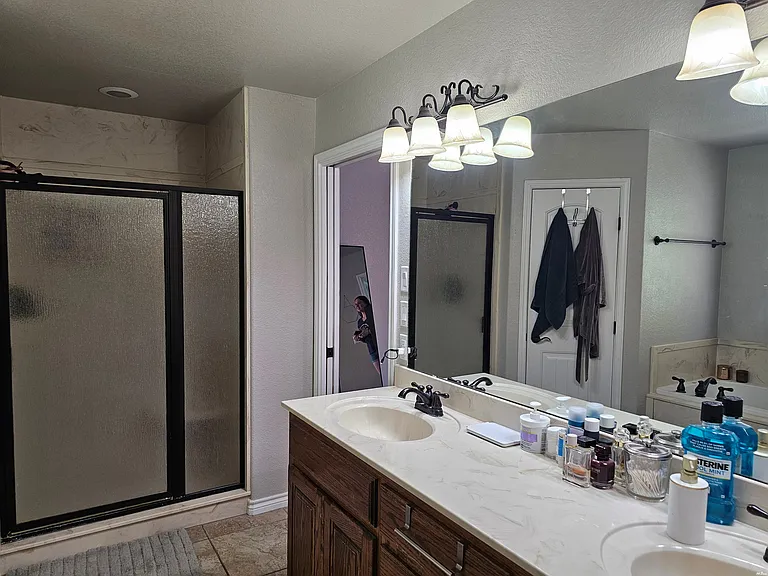141 Mariposa Dr — Photo 9