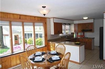 5th image of 692 Dogwood Ln