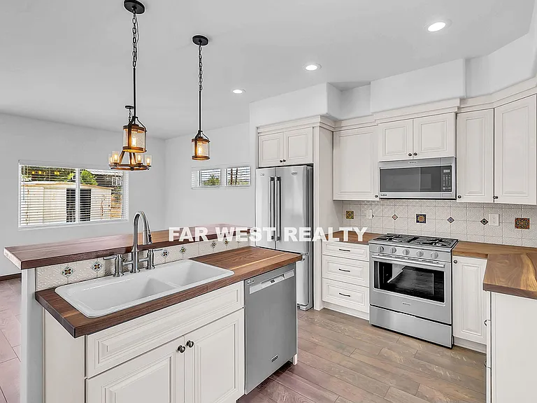 821 Prescott Heights Dr — Photo 13