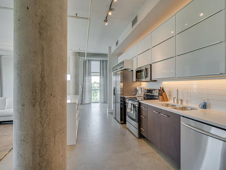 2115 Yeaman Pl #432 — Photo 39