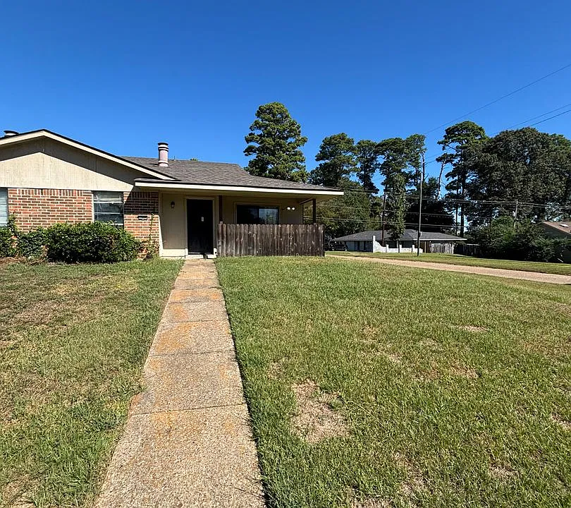 2900 Mackey Ln