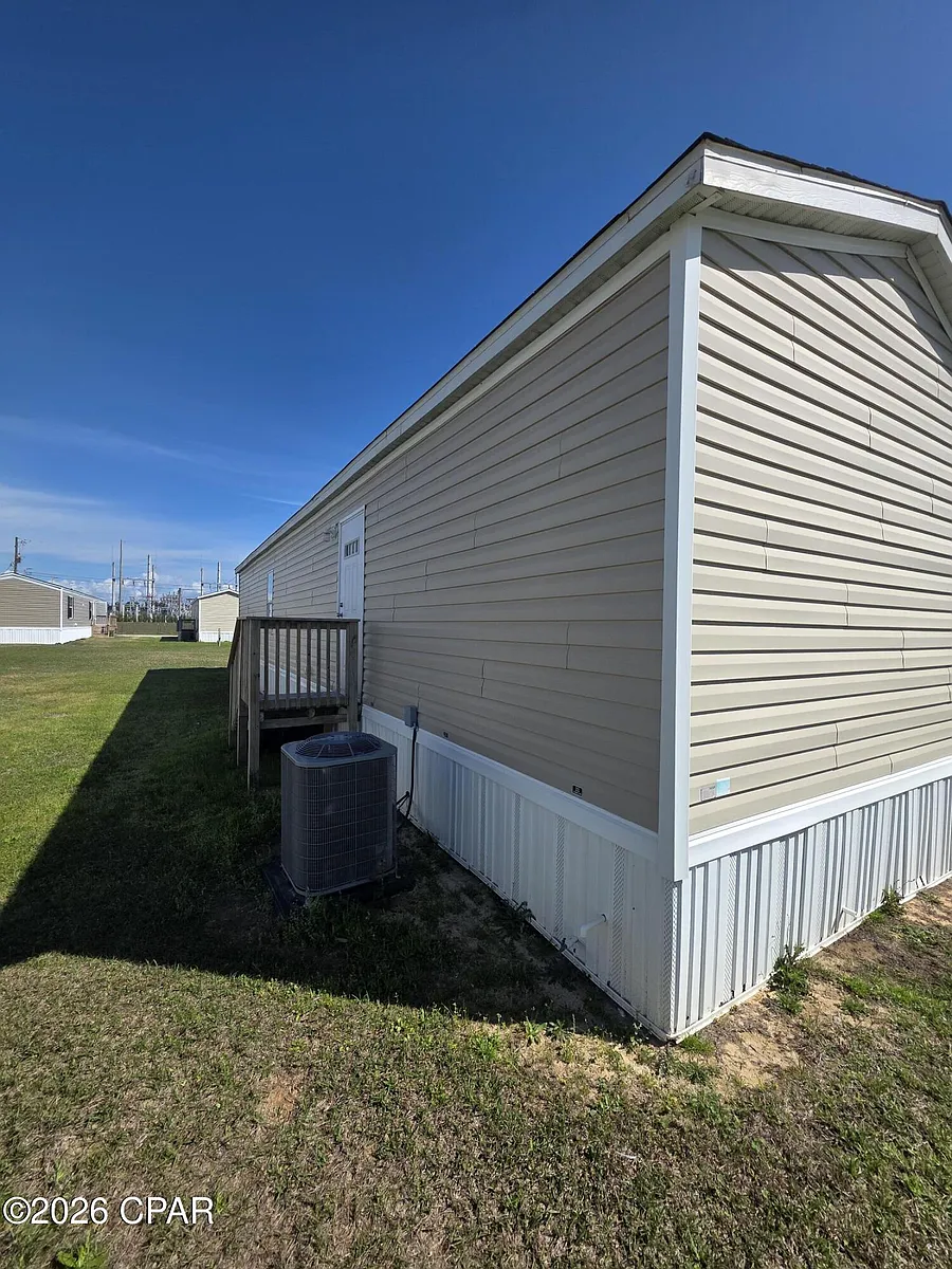 Building Photo - 5921 Nadine Rd #M