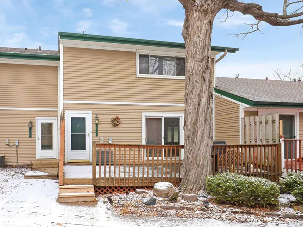 15820 27th Ave N, Plymouth, MN 55447