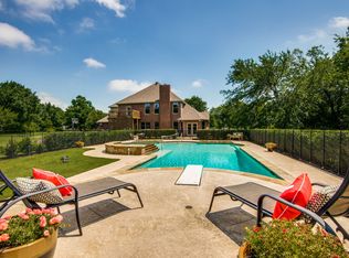 230 Twin Lakes Ct, Double Oak, TX 75077