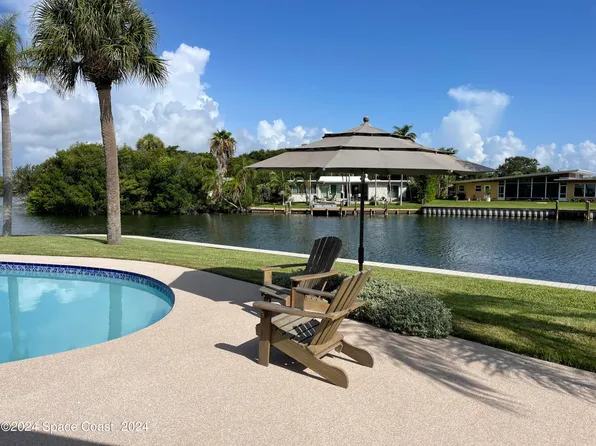 541 Capri Rd, Cocoa Beach, FL 32931