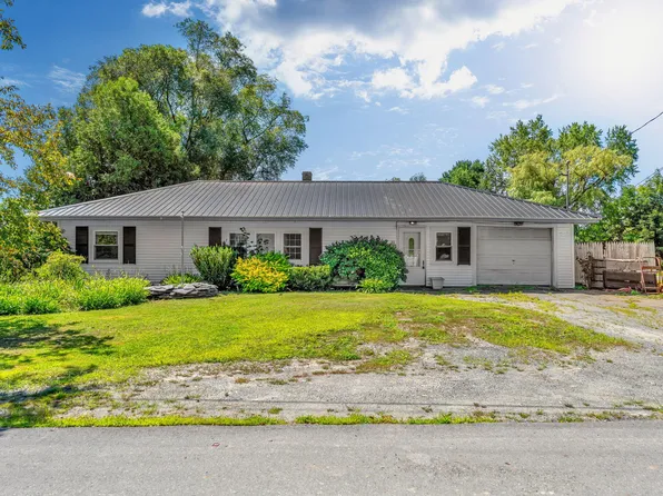 20 Burton Street, Hartland, ME 04943