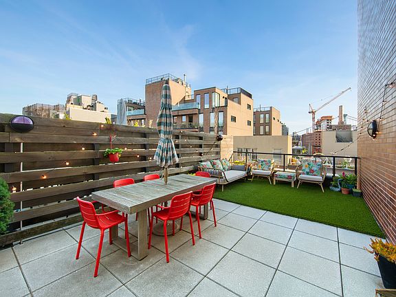 4th image of 58 Metropolitan Ave APT 5H
