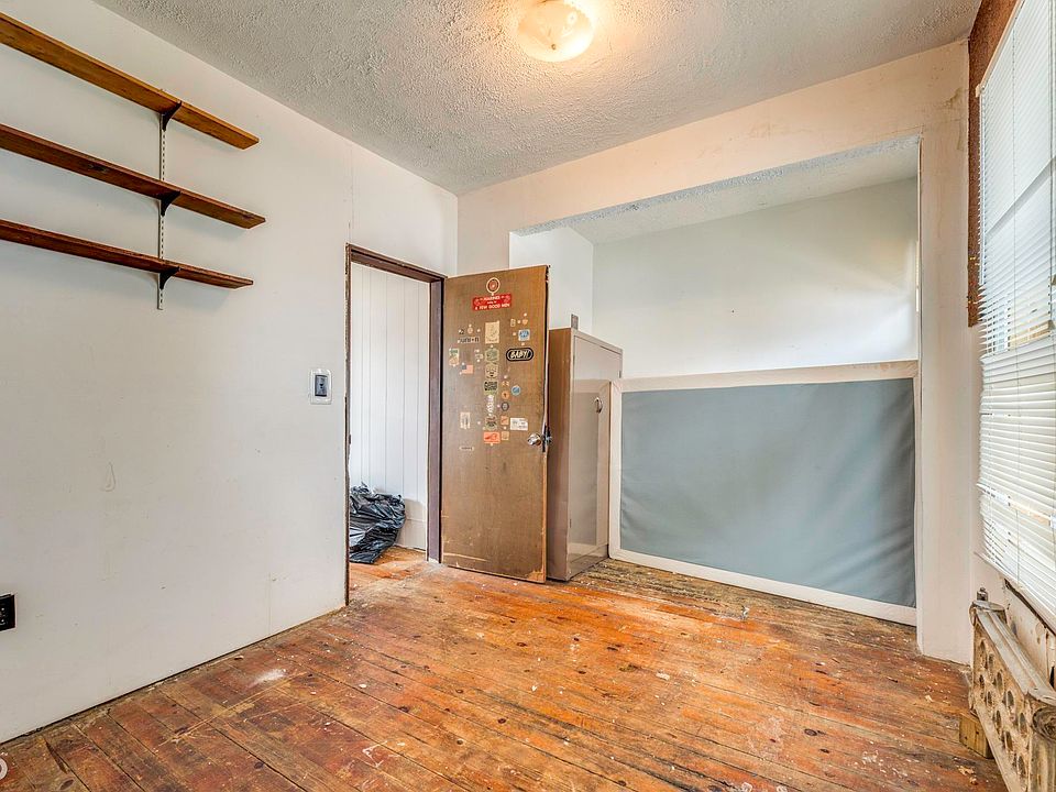 249 N Main St, photo 8