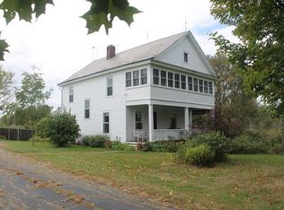 892 Whallons Bay Rd, Essex, NY 12936