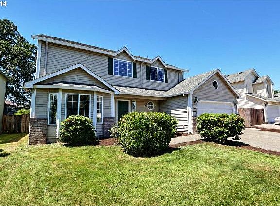 2nd image of 3209 NE Glencoe Oaks Pl