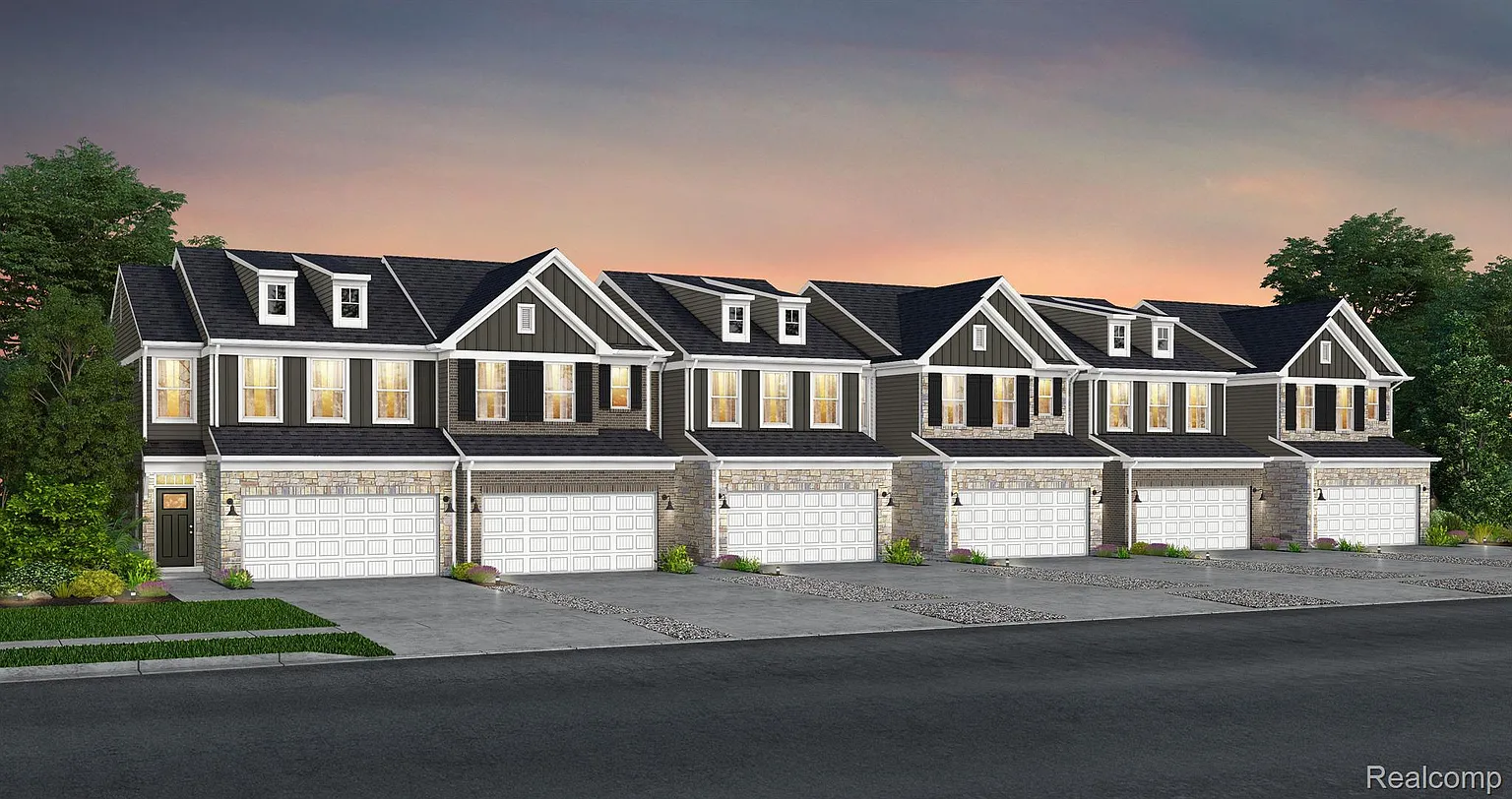 1445 Superior Dr photo 1