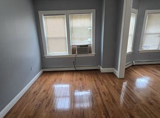 12 Gladstone St APT 1, Providence, RI 02905