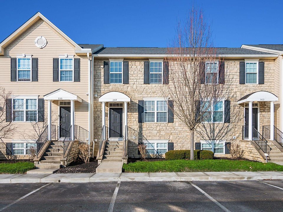 1st image of 359 Oxford Oak Dr