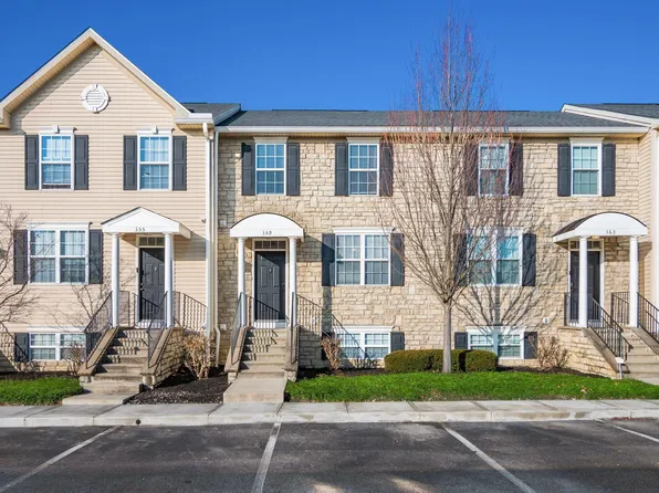 359 Oxford Oak Dr, Blacklick, OH 43004