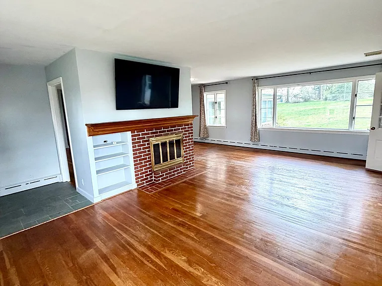 376 Arbor Rd — Photo 6