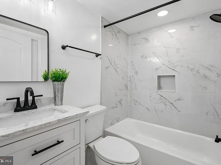 3108 Adams St NE — Photo 20