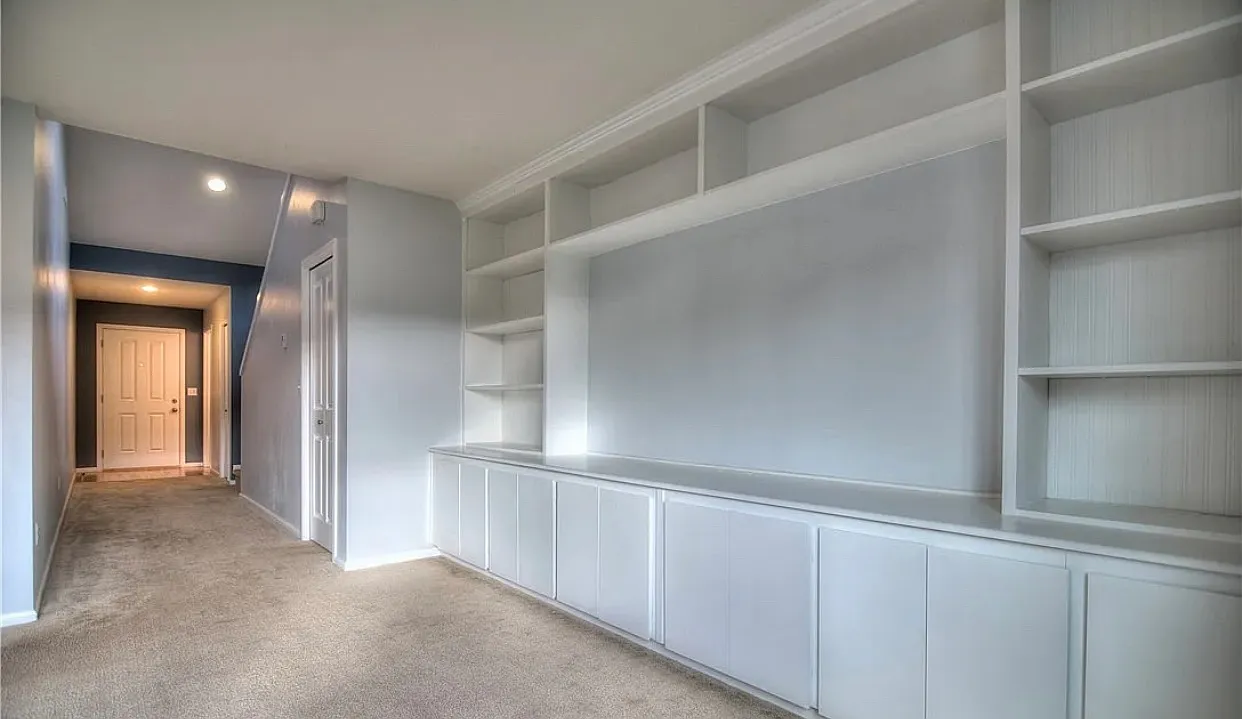 4 bed, 1622 sqft, $2,650 — Photo 3