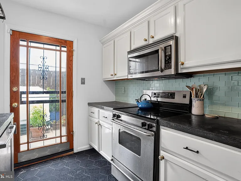 2014 McClellan St — Photo 16