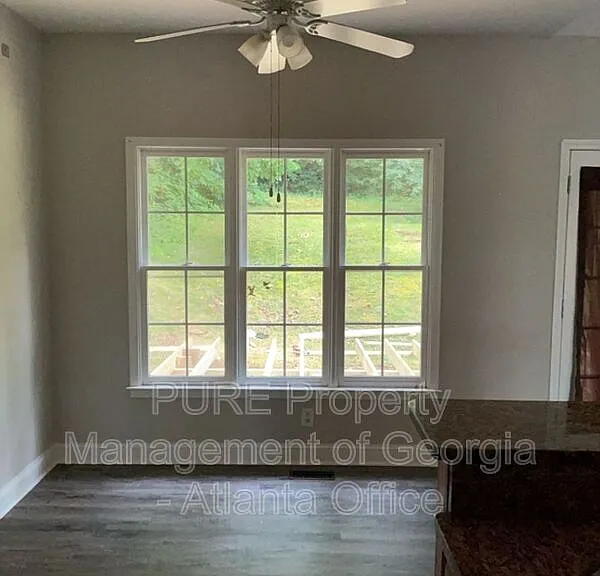 27 N Hampton Dr — Photo 11