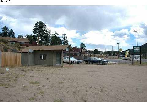 5th image of 865 Moraine Ave