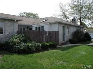 5653 Merion Ln, Macungie, PA 18062
