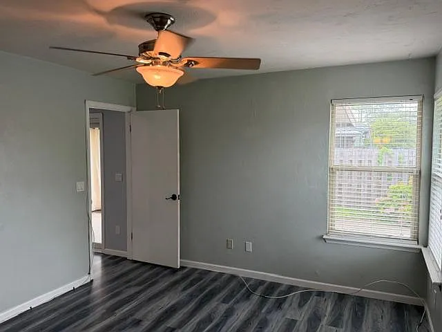 2360 Ironstone Dr E — Photo 12