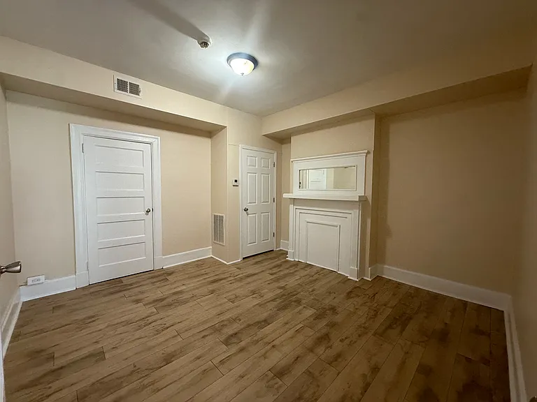 3631 Liberty Ave #2 — Photo 4