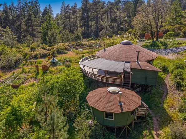 35555 Timberwood Way, Gualala, CA 95445