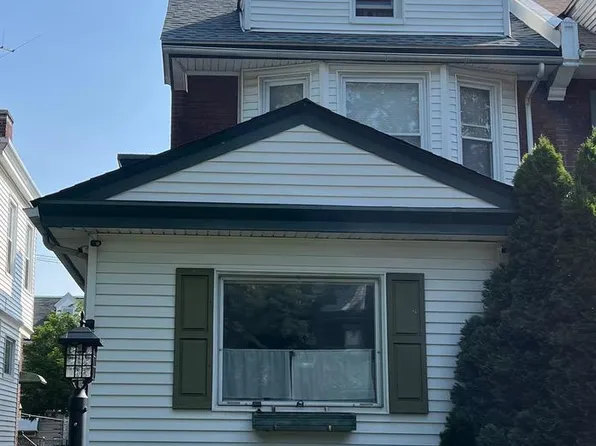 1221 Wakeling St, Philadelphia, PA 19124