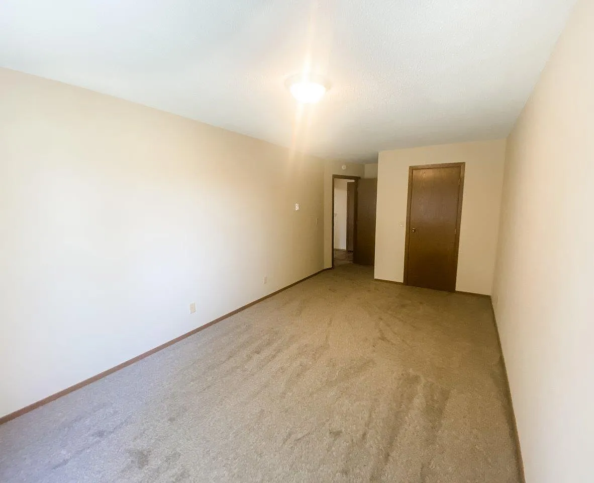 Heritage Apartments — Photo 4