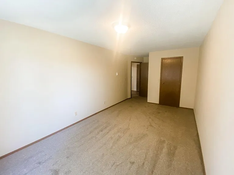 Heritage Apartments — Photo 4