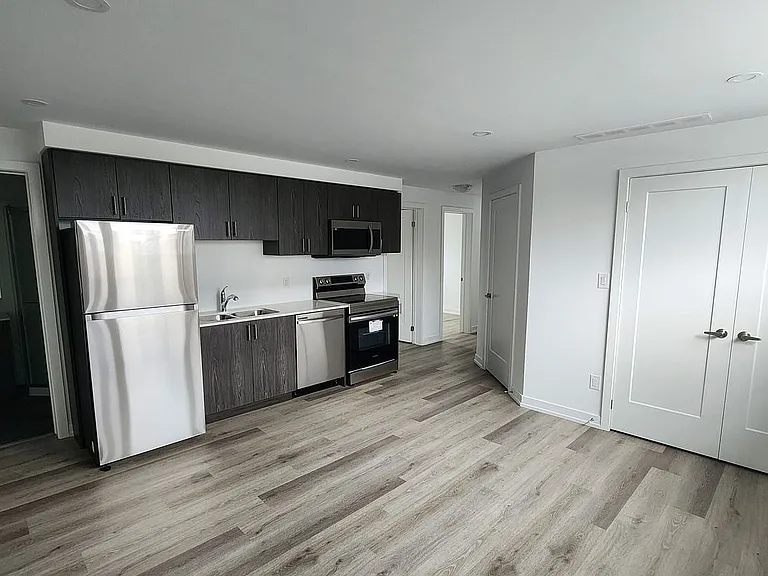 4263 4th Ave #814 — Photo 14