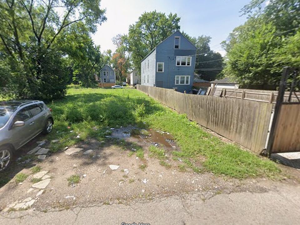 1st image of 936 W 51st Pl