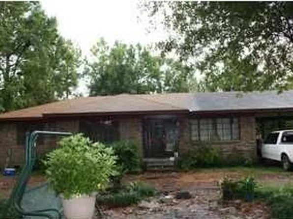 12700 Longview Dr, Grand Bay, AL 36541