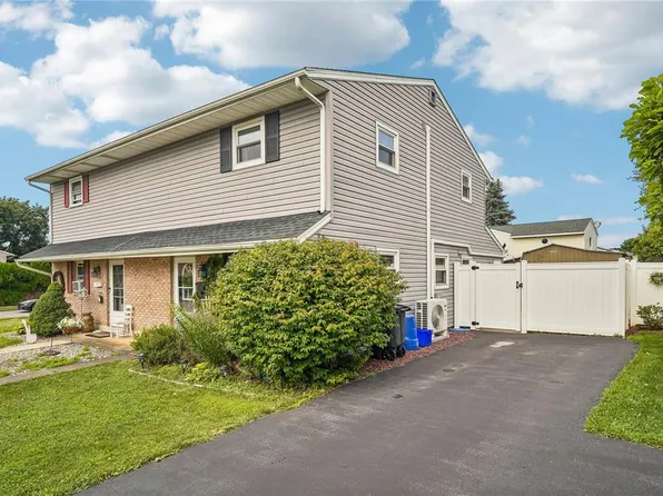 85 Faith Dr, Catasauqua, PA 18032
